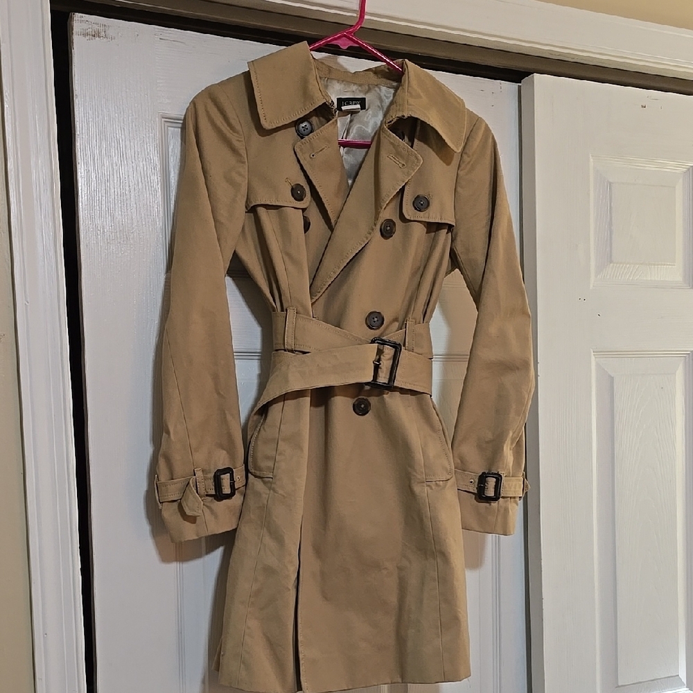 J. Crew Timeless Tan Trench Coat with Wide Lapels and Belt Size 4